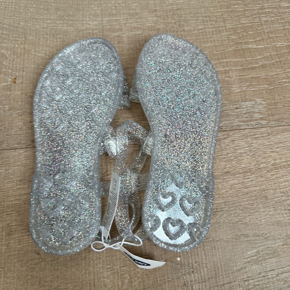 Old Navy Glittery Silver Sandals - Picture 4 of 6
